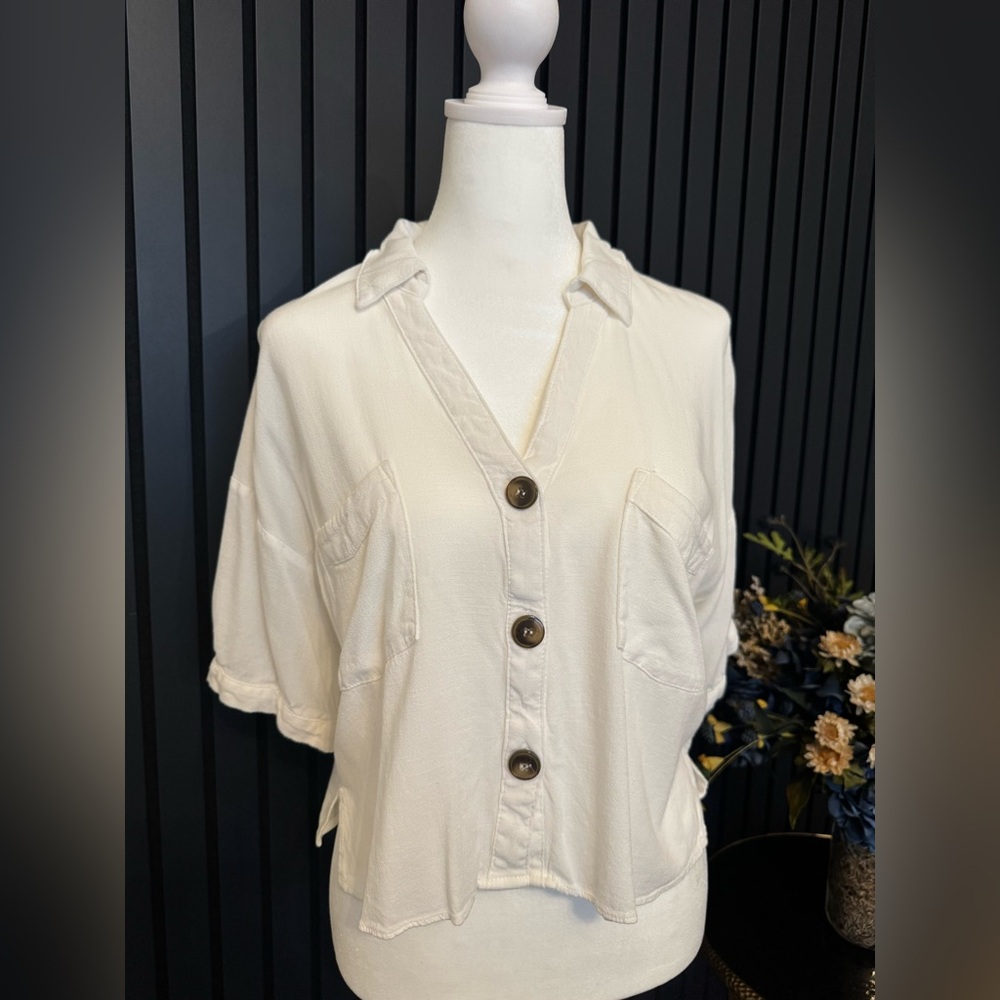 Moa Moa Off-White Button-Down Shirt